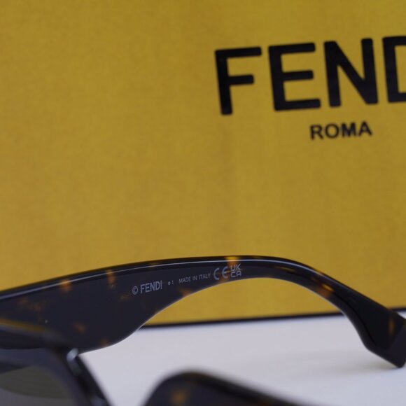 Fendi FE40162F 52E Geometric Sunglasses - Dark Havana